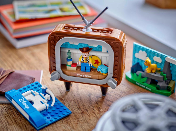 Classic Animation Scenes GWP-4