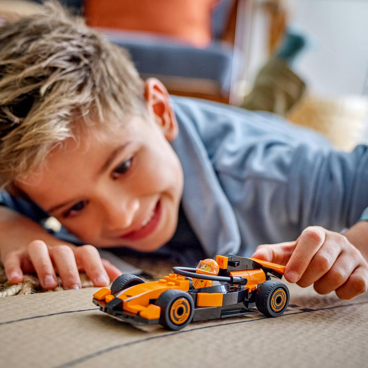 לגו City - נהג F1® עם מכונית מרוץ McLaren (60442)-8