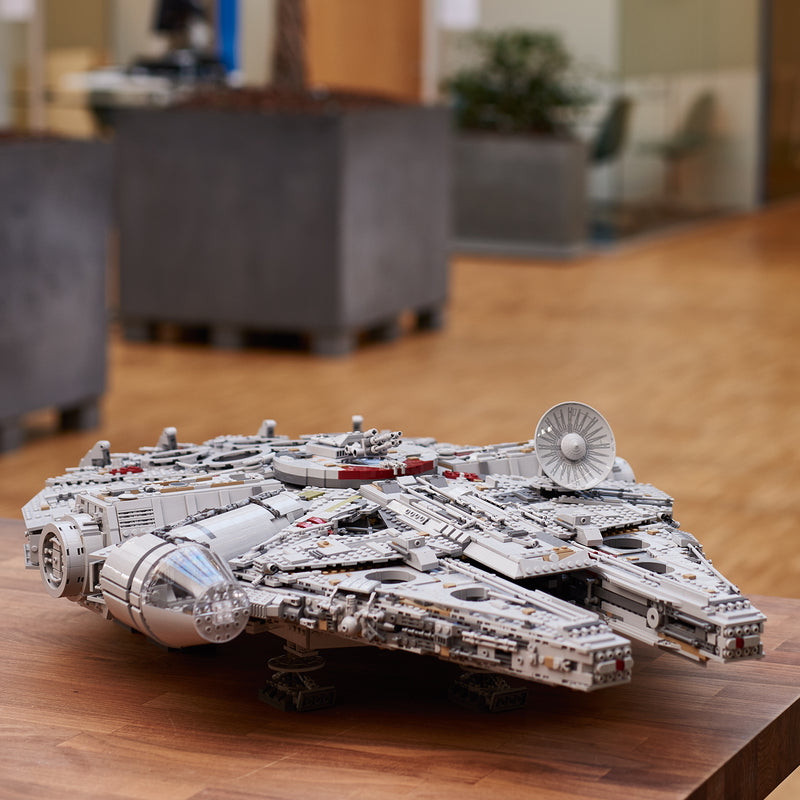 לגו Star Wars™ - Millennium Falcon™‎ (75192)