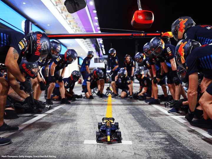 לגו Technic - מכונית Oracle Red Bull Racing RB20 F1 (42206)-12