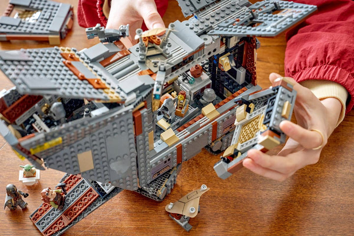 לגו Star Wars™ - זחל חול מהחלל החיצון ומאדהורן (75453)-12