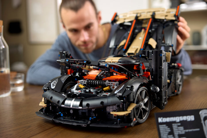 לגו Technic - מגה מכונית Koenigsegg Sadair's Spear (42232)-9