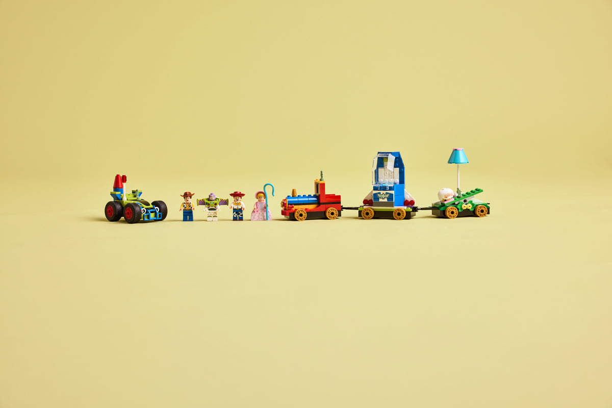 לגו DISNEY - חגיגת רכבת ומכונית RC מהסרט צעצוע של סיפור (43264)-9