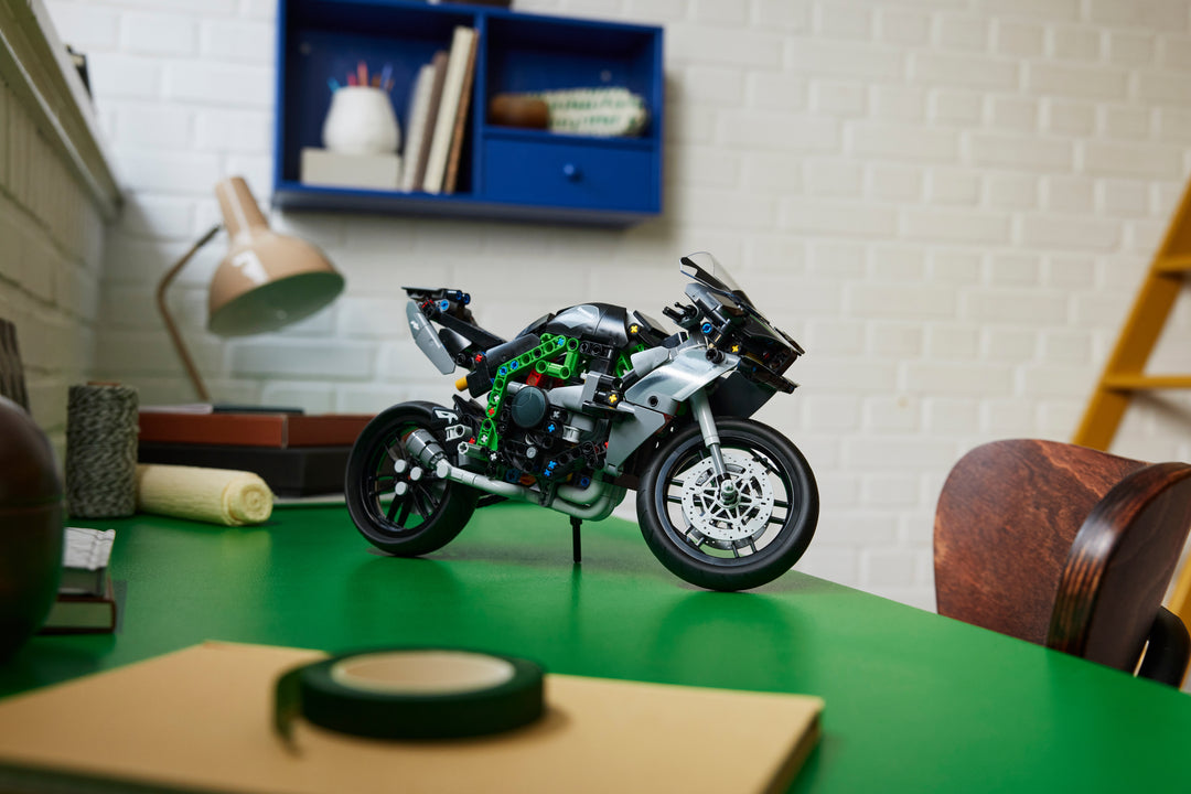לגו Technic - אופנוע Kawasaki Ninja H2R (42170)-10
