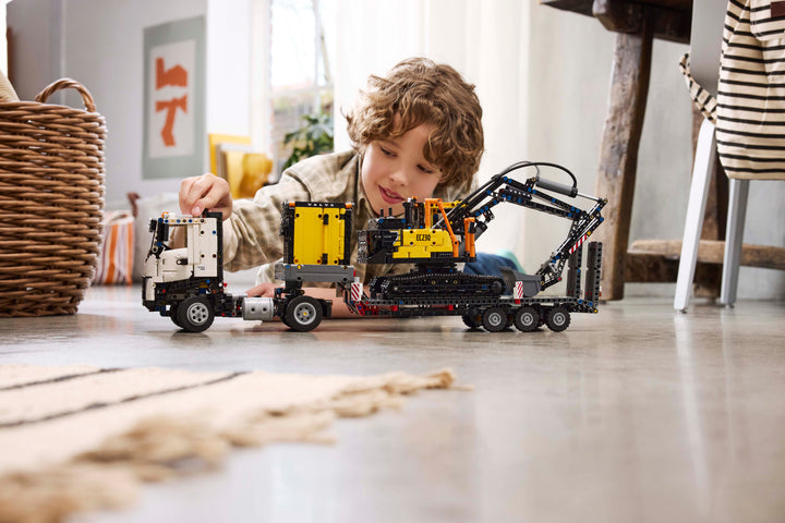 לגו Technic - משאית Volvo FMX ומחפר חשמלי EC230 (42175)-9