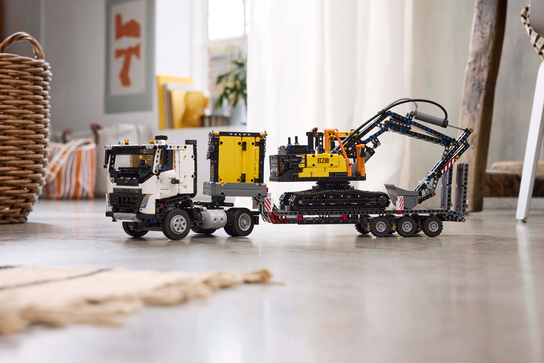 לגו Technic - משאית Volvo FMX ומחפר חשמלי EC230 (42175)-10