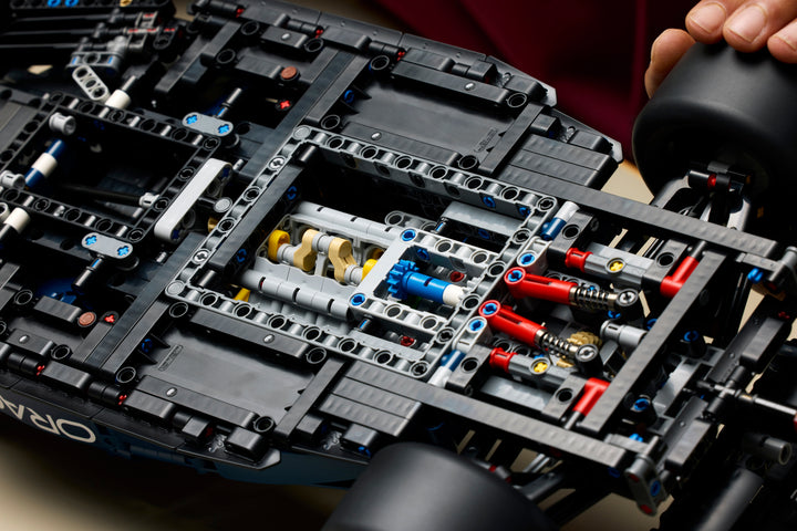 לגו Technic - מכונית Oracle Red Bull Racing RB20 F1 (42206)-8