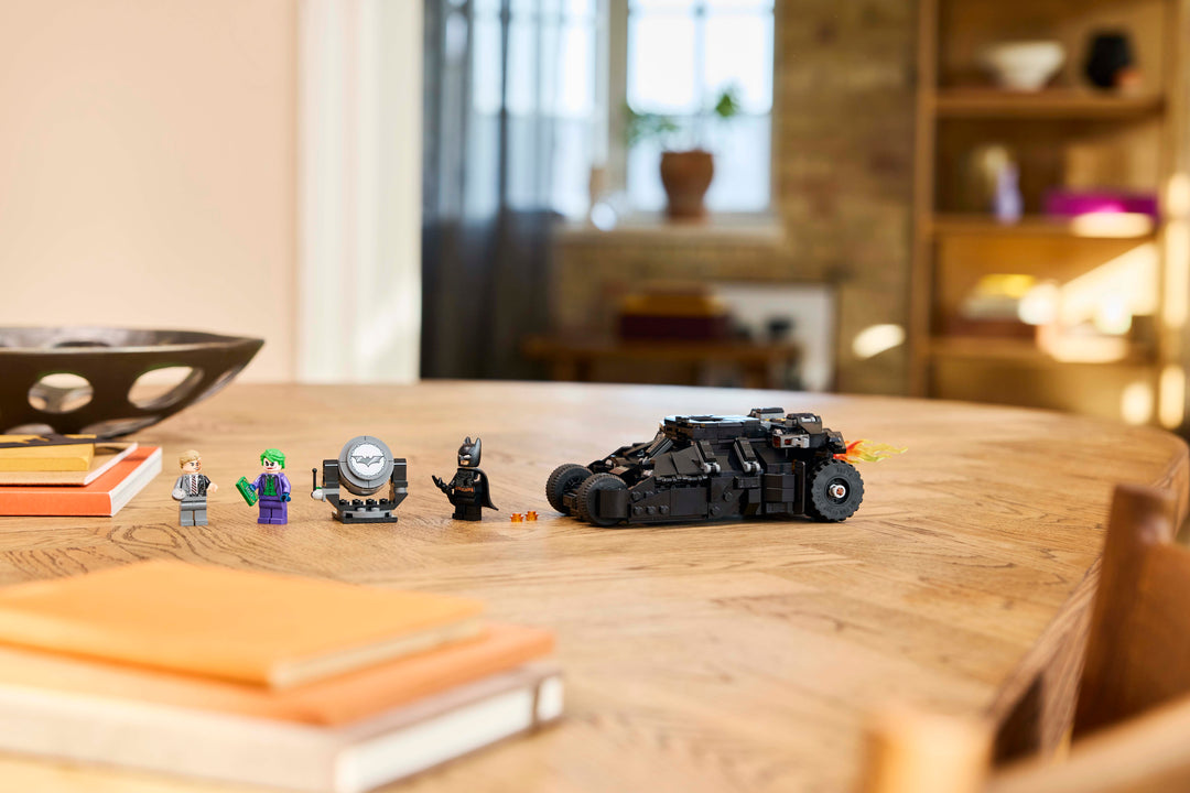 לגו DC Batman™ - Batman Tumbler™ נגד דו-פרצוף והג'וקר (76303)-8