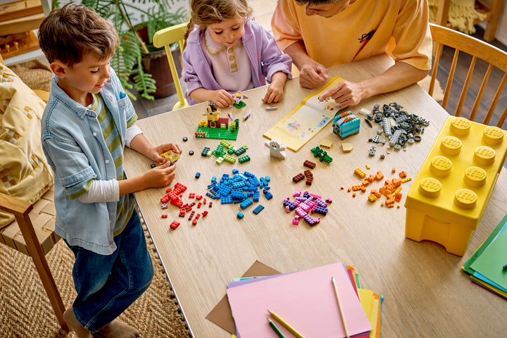 לגו Classic - קופסת יצירה עם לבנים בגודל בינוני של LEGO®‎ (10696)-2