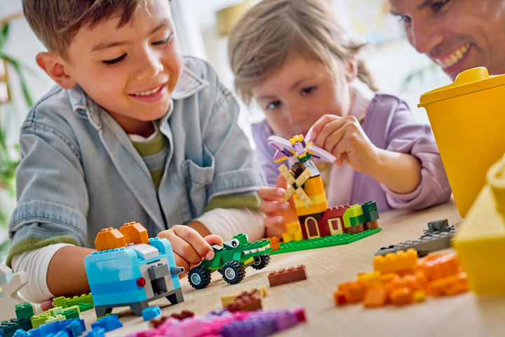 לגו Classic - קופסת יצירה עם לבנים בגודל בינוני של LEGO®‎ (10696)-4