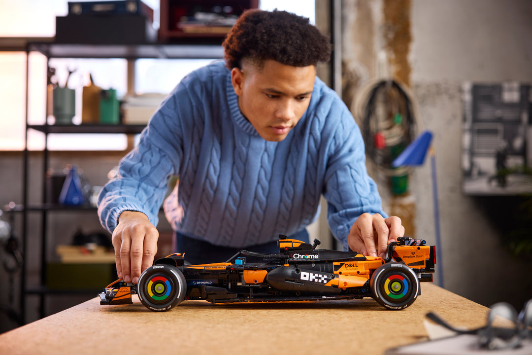 לגו Technic - מכונית ®McLaren MCL39 F1 (42228)-10