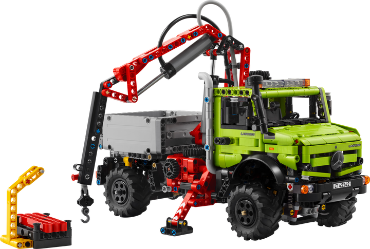 לגו Technic - Mercedes-Benz Unimog U 5023 עם עגורן (42242)-1