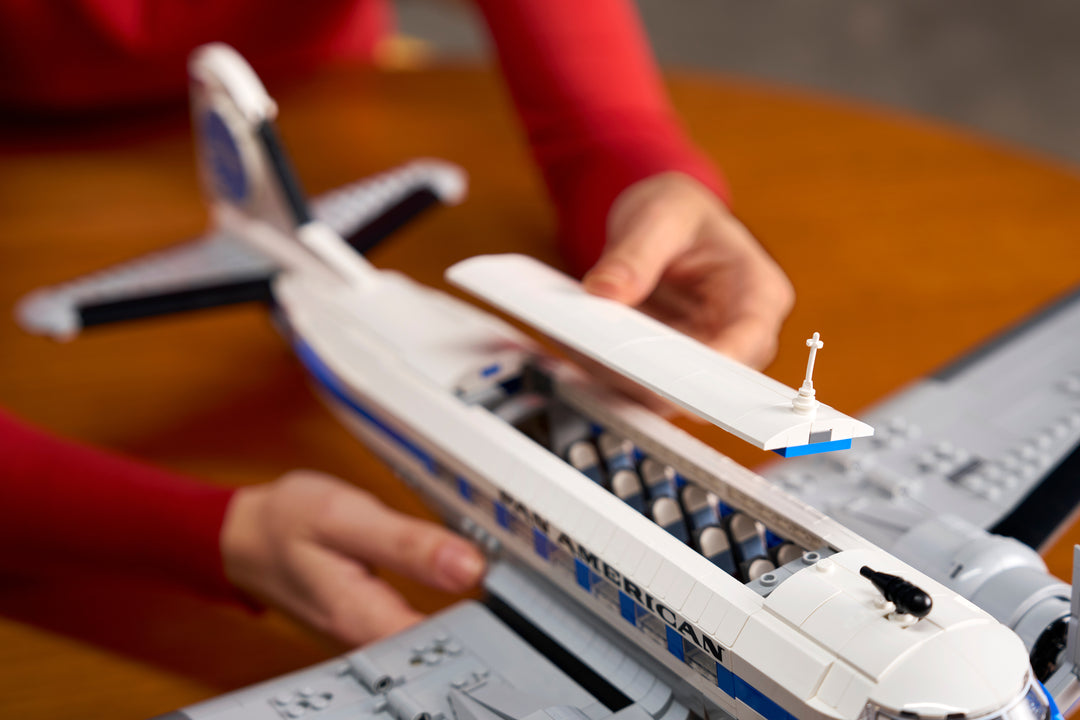 לגו Icons - מטוס הנוסעים ®Douglas™ DC-3™ PAN AM (11378)-11