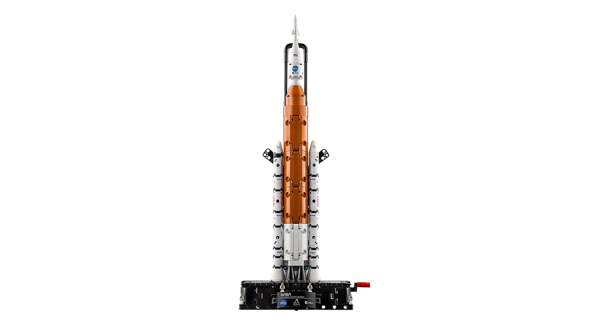 לגו Technic - מערכת השיגור לחלל SLS של NASA Artemis (42221)-4