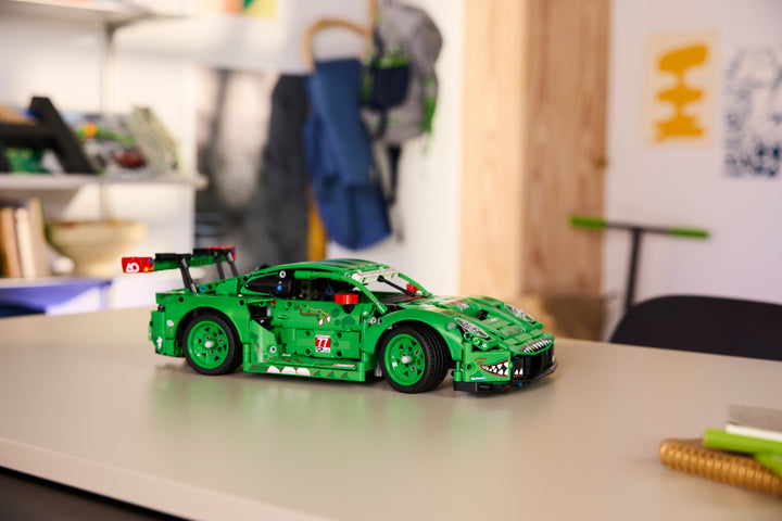 לגו Technic - מכונית מרוץ Porsche 911 GT3 R REXY AO Racing (42224)-8