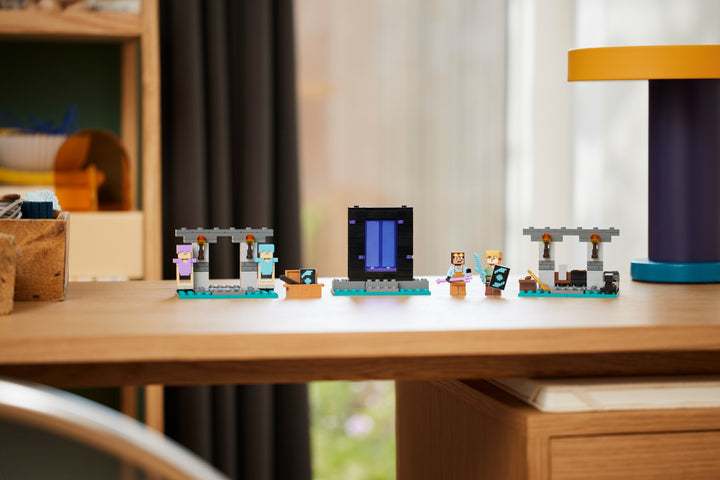 לגו Minecraft® - הנשקייה (21252)-11