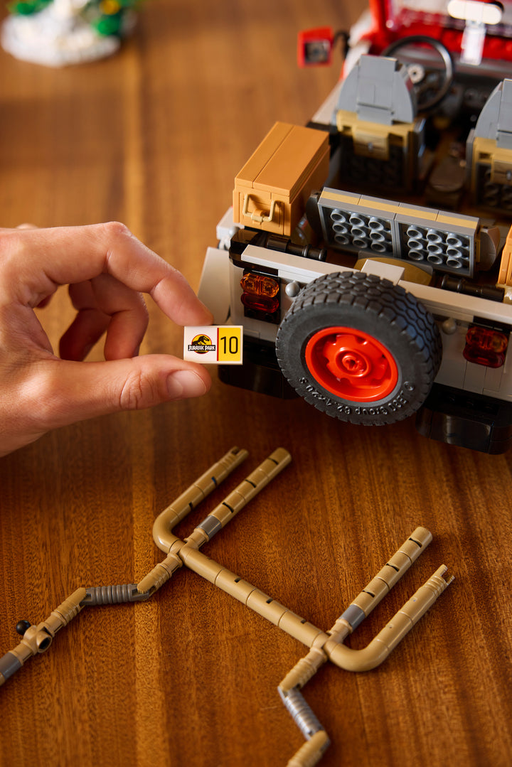 לגו Jurassic World - Jurassic Park Jeep® Wrangler (77984)-9
