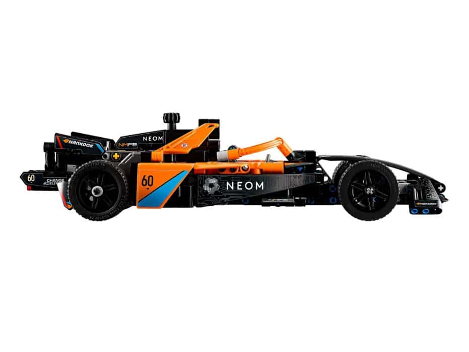 לגו Technic מכונית מרוץ NEOM McLaren Formula E (42169)