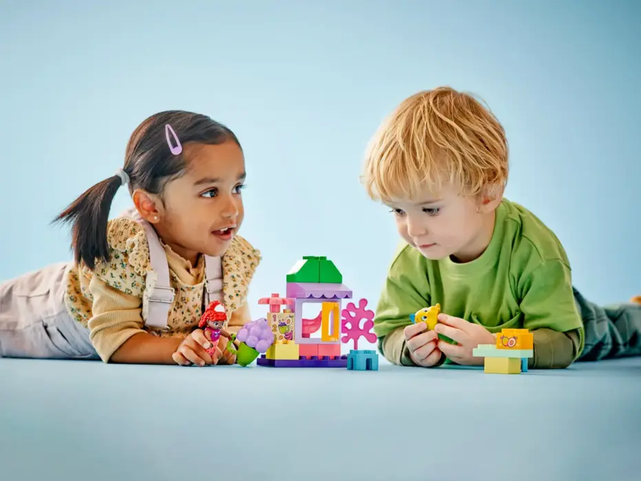 לגו ®DUPLO דוכן הקפה של אריאל ופלאונדר (10420)