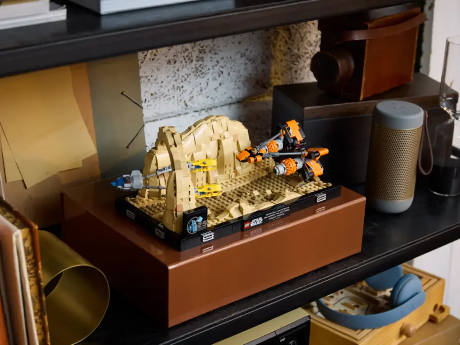 לגו Star Wars Mos Espa Podrace™ Diorama (75380)