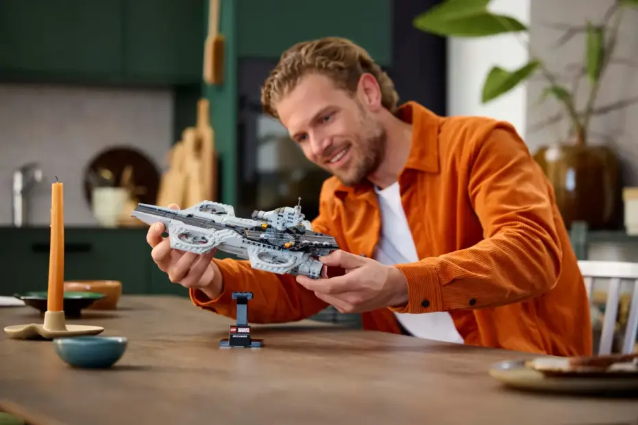 לגו Marvel ספינת אוויר Helicarrier של הנוקמים (76295)