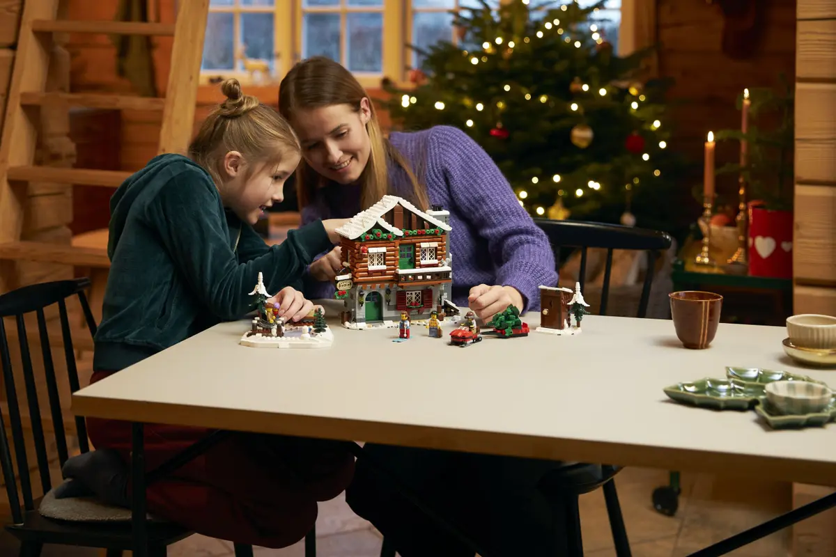 לגו Icons – אכסניה אלפינית (10325)