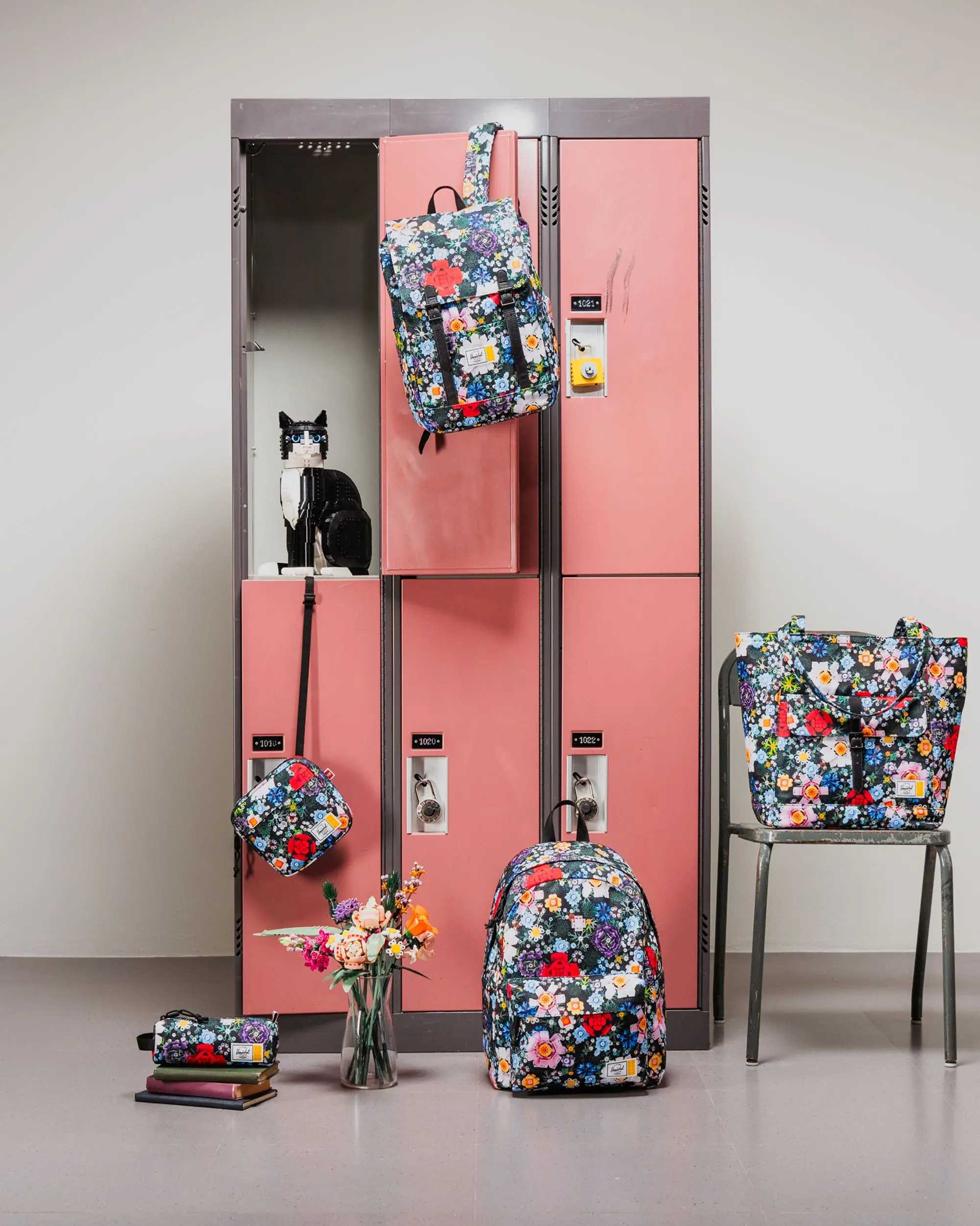 תיק “פאוץ'”- LEGO® Herschel Classic™ Hip Pack – 1L