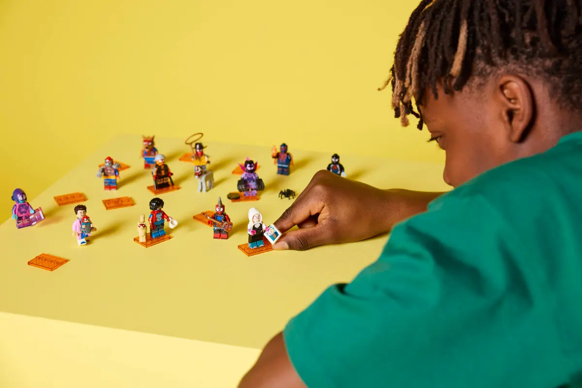 לגו Minifigures – ספיידרמן: ברחבי ממדי העכביש (71050)